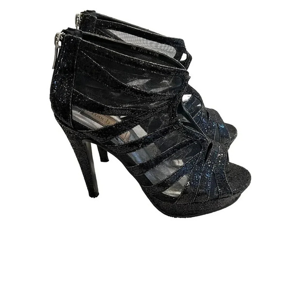 Touch Ups Womens Black Strappy Platform Heels Open Toe Sz 7M Back Zip Sandals - Picture 1 of 14